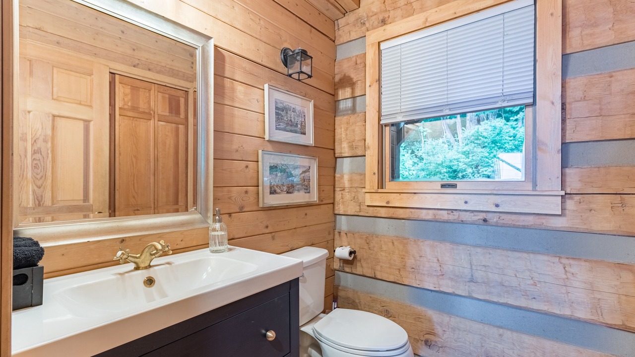 Photo of Bathroom in Highlands