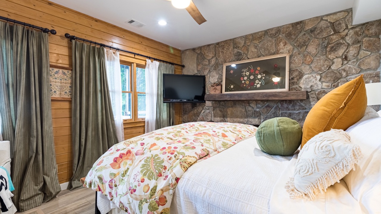 Photo of Bedroom in Highlands