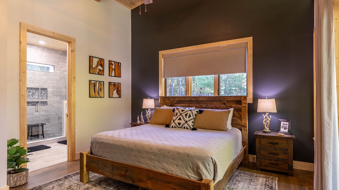 Photo of Bedroom in Piney Creek