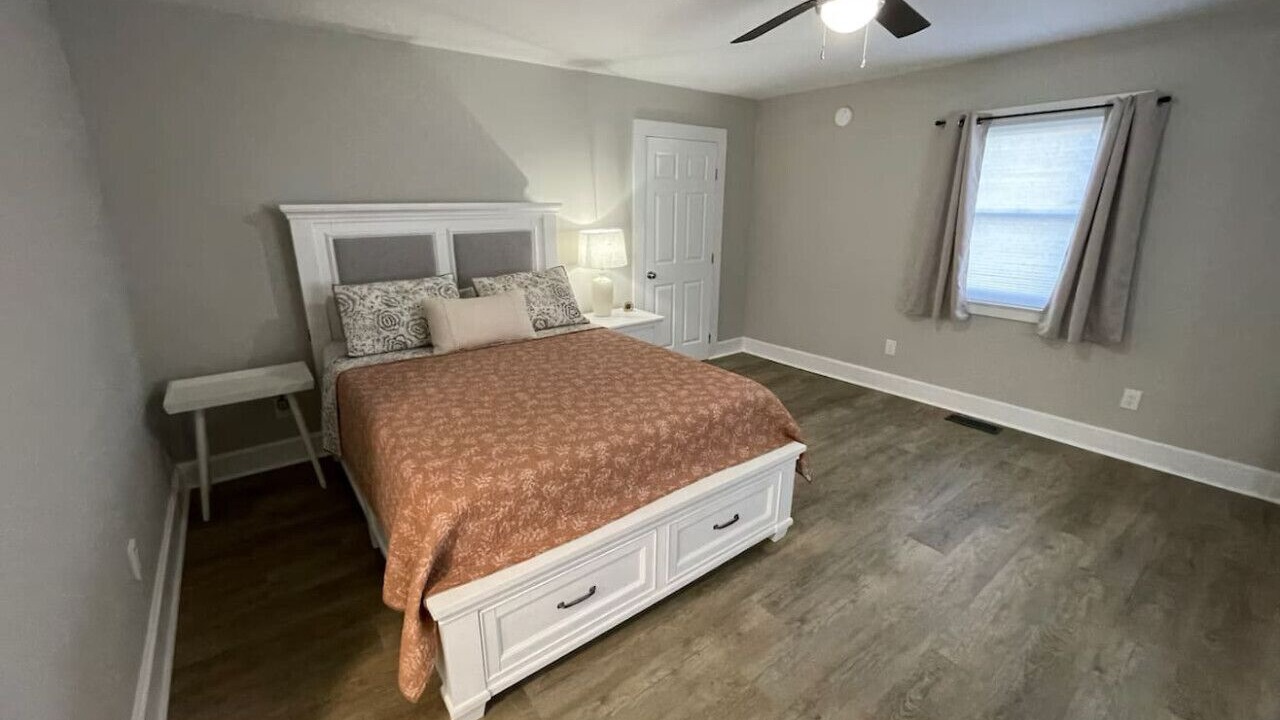 Photo of Bedroom in Mooresville