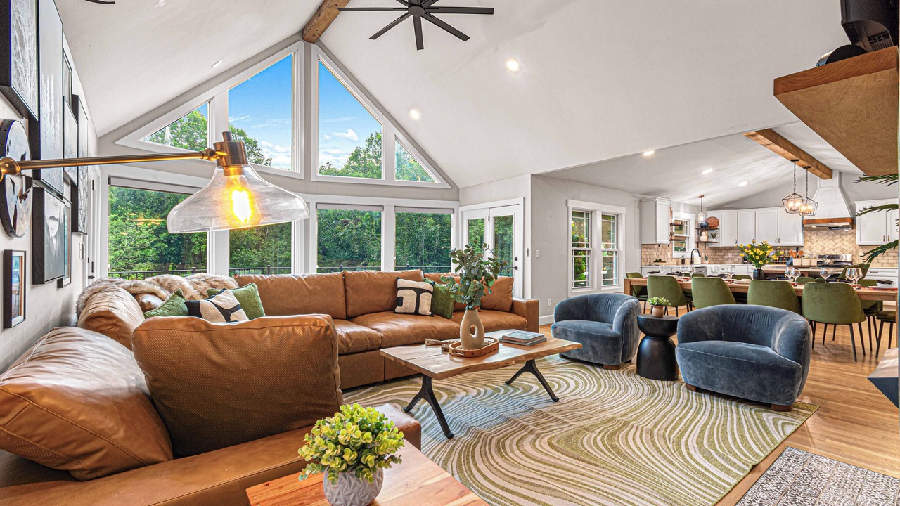 Photo of Livingroom in Skyland