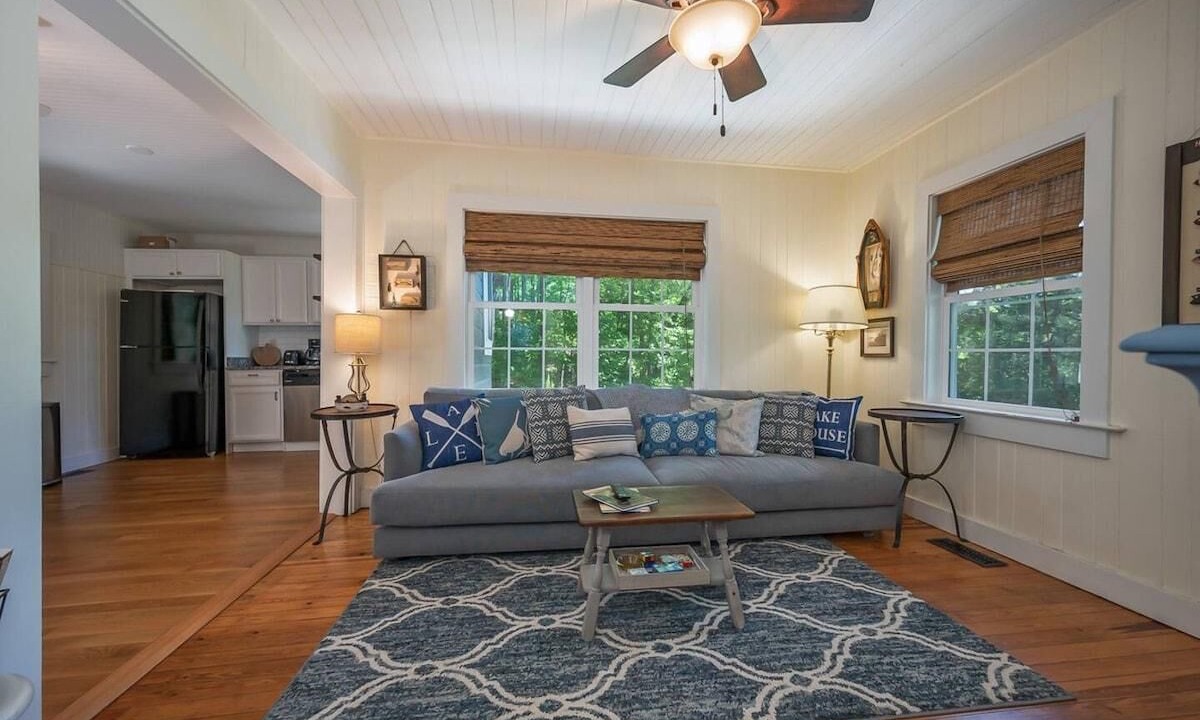 Photo of Livingroom in Lake Lure
