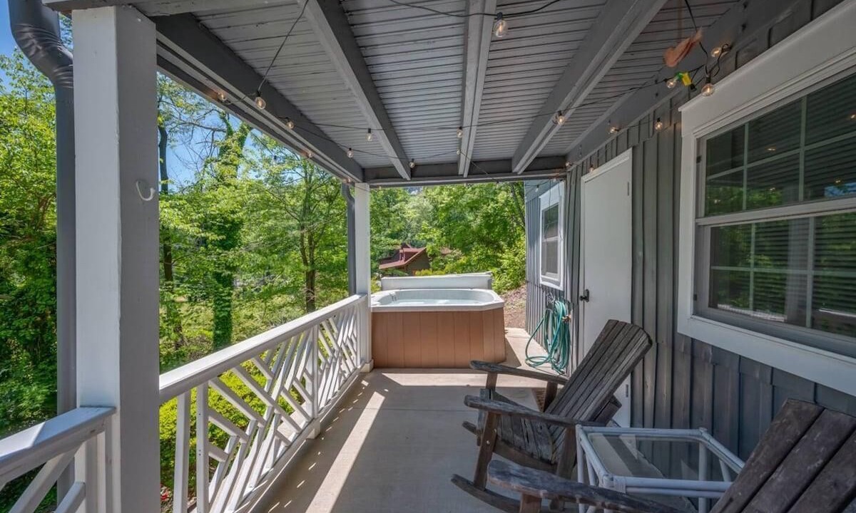 Photo of Outdoor in Lake Lure