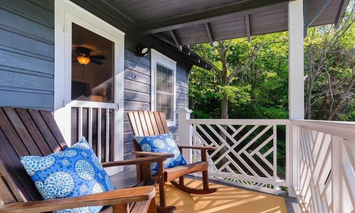 Photo of Patio Balcony in Lake Lure