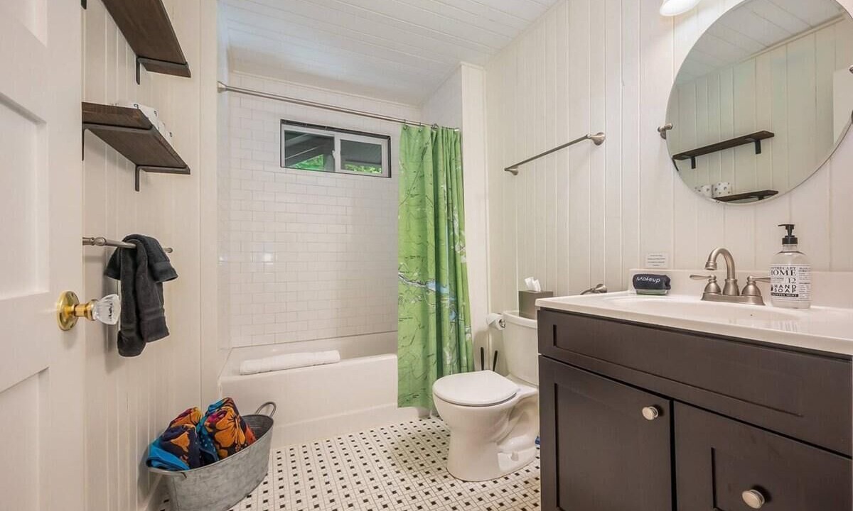 Photo of Bathroom in Lake Lure