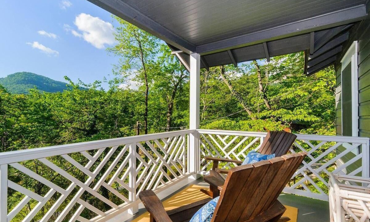 Photo of Outdoor in Lake Lure