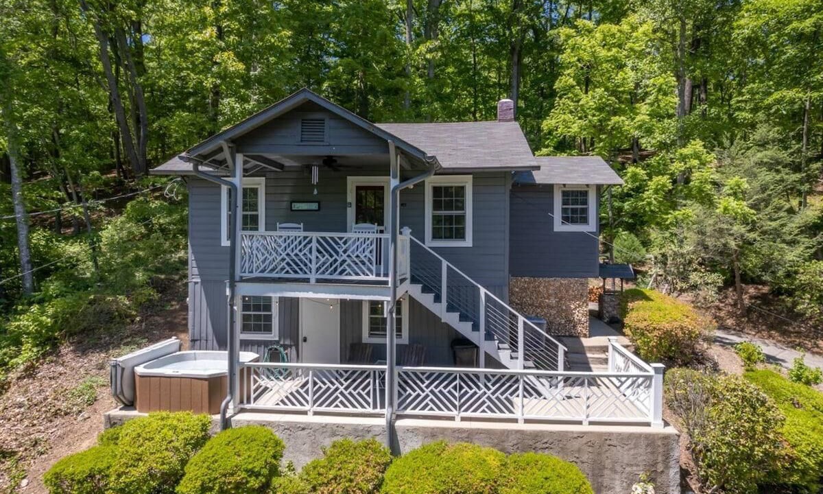 Photo of Outdoor in Lake Lure
