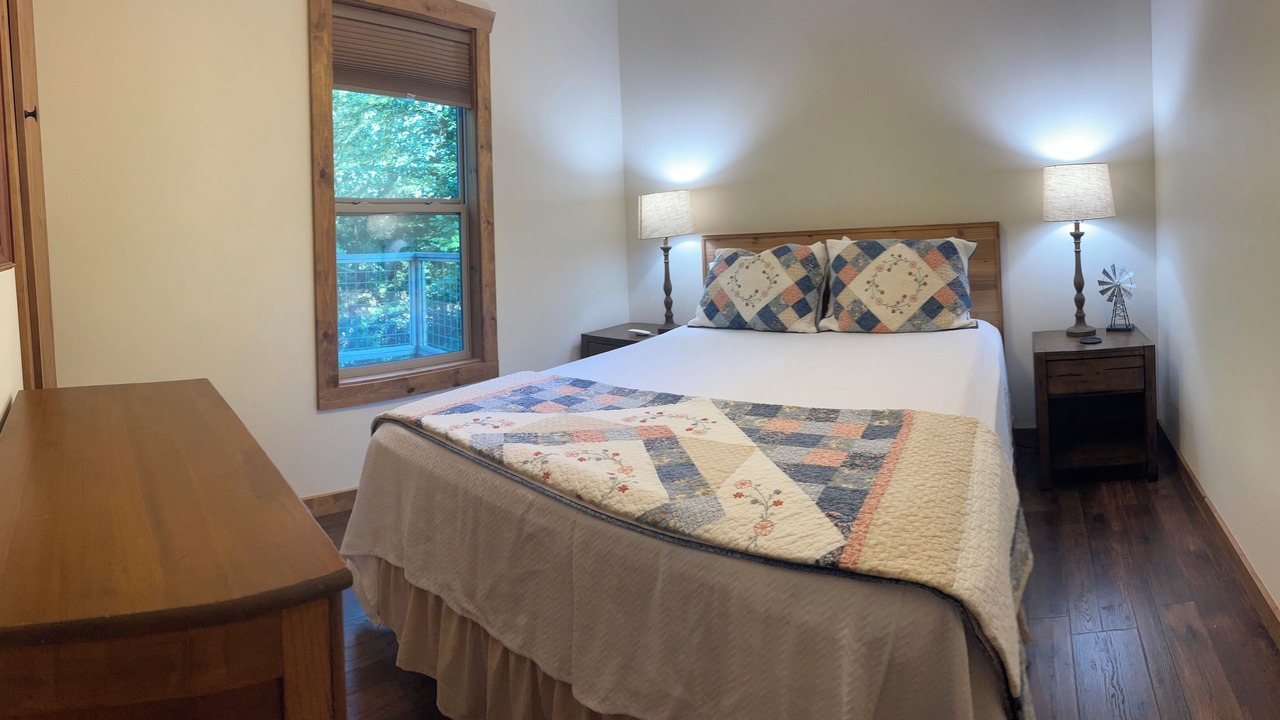 Photo of Bedroom in Elkin