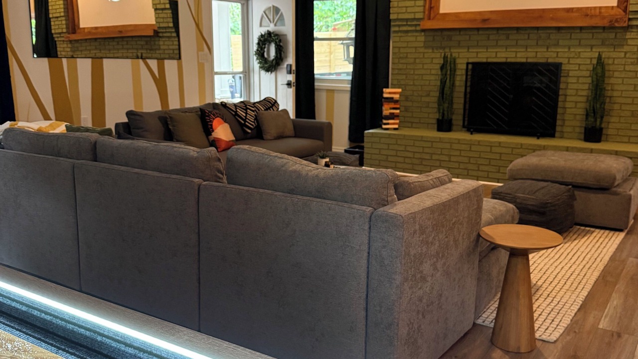 Photo of Livingroom in Royal Pines