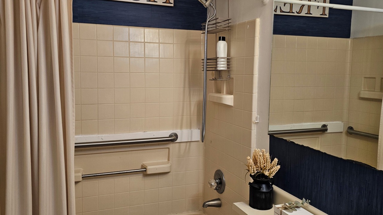 Photo of Bathroom in Gold Rock