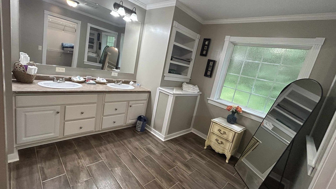 Photo of Bathroom in Cherokee