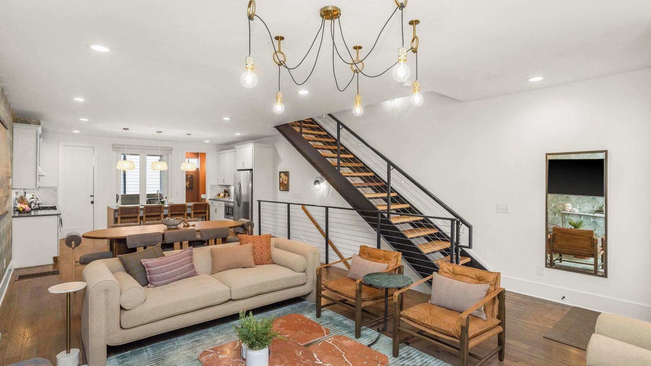 Photo of Livingroom in Eighth Avenue