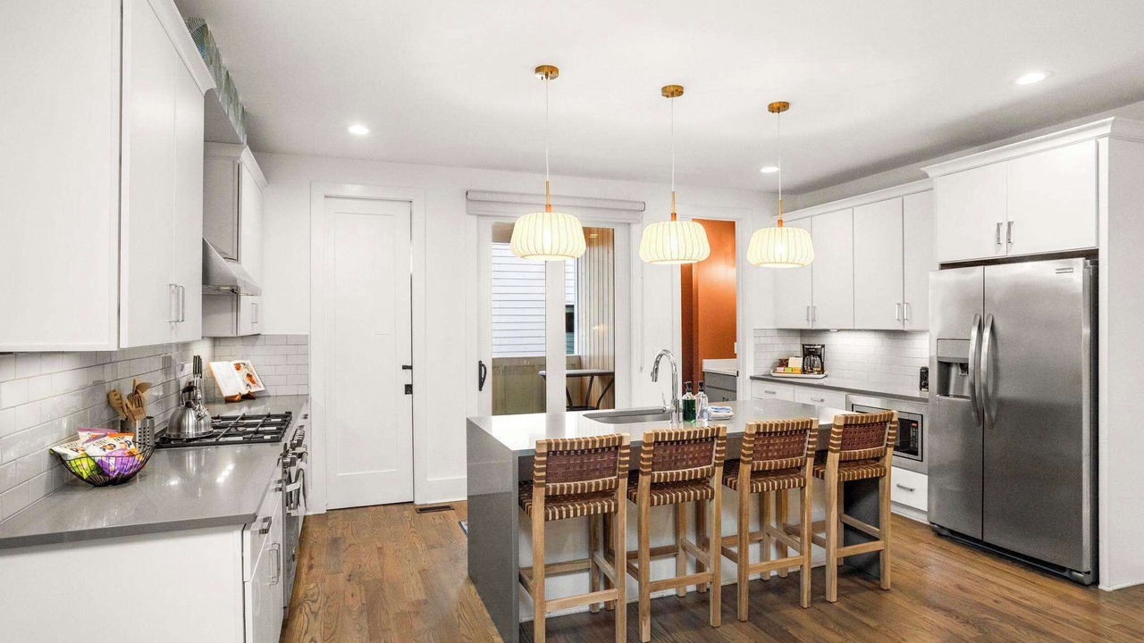 Photo of Kitchen in Eighth Avenue
