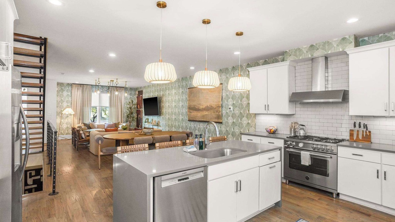 Photo of Kitchen in Eighth Avenue