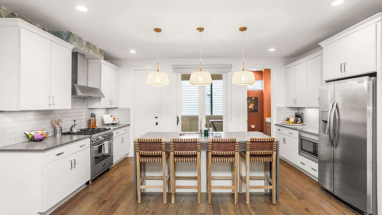 Photo of Kitchen in Eighth Avenue