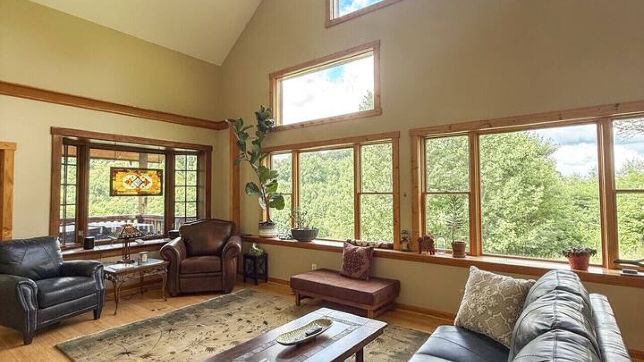 Photo of Livingroom in Zionville
