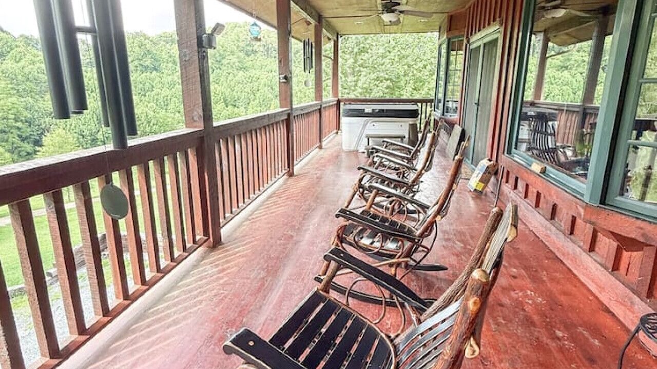 Photo of Patio Balcony in Zionville