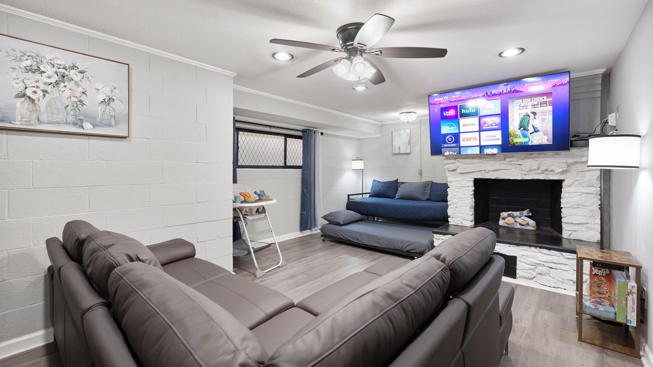 Photo of Livingroom in Statesville