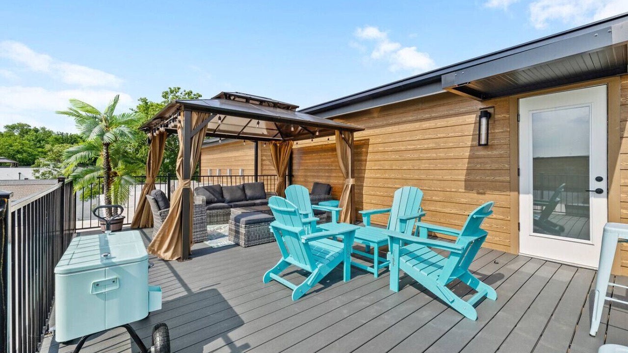 Photo of Patio Balcony in Talbot's Corner