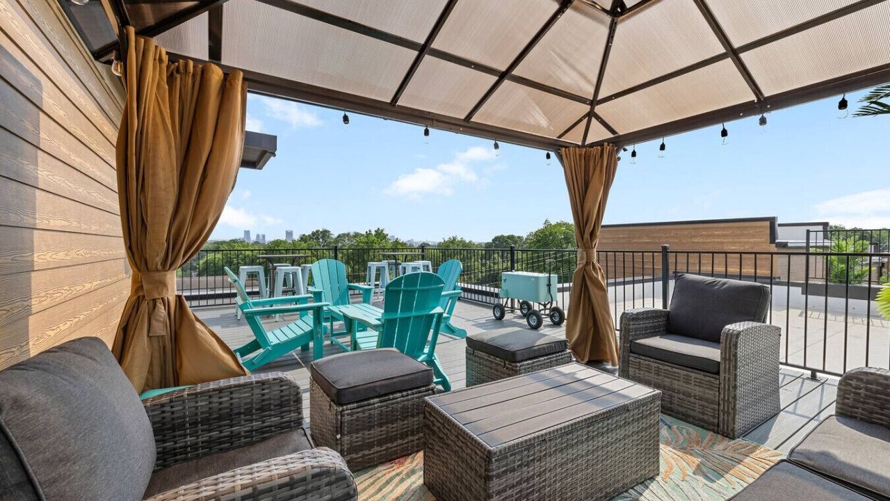 Photo of Patio Balcony in Talbot's Corner