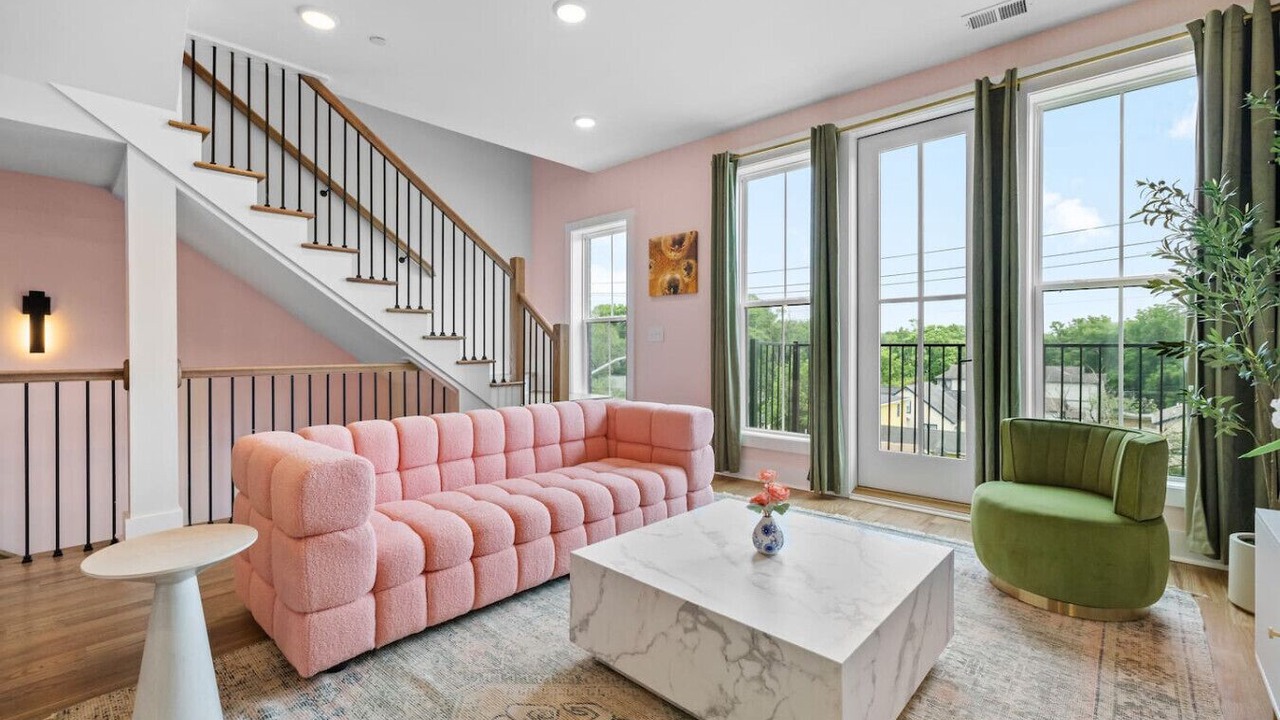 Photo of Livingroom in Talbot's Corner