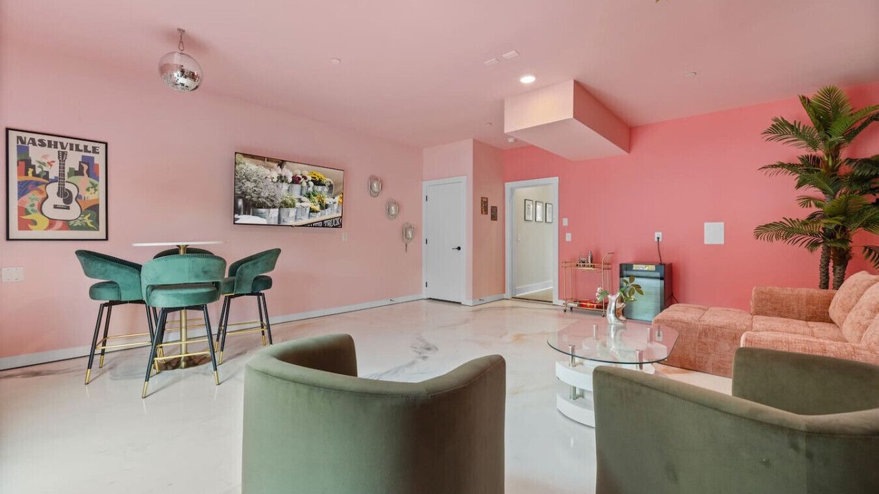 Photo of Livingroom in Talbot's Corner