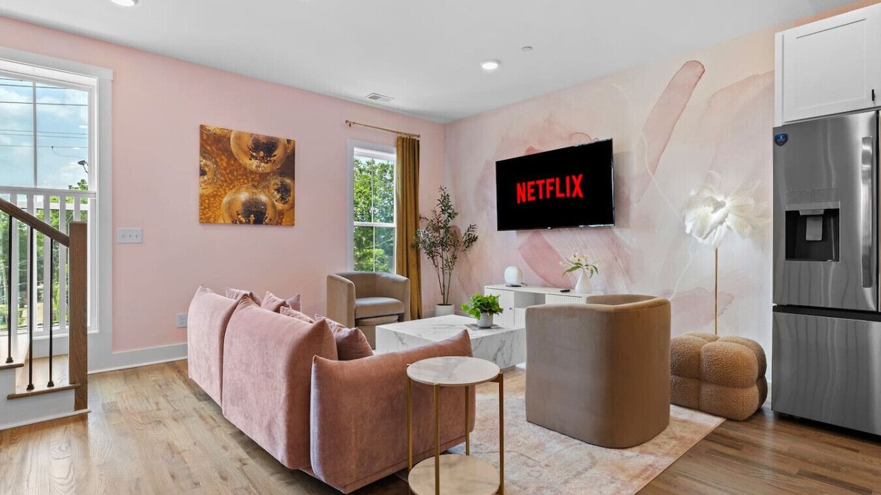 Photo of Livingroom in Talbot's Corner