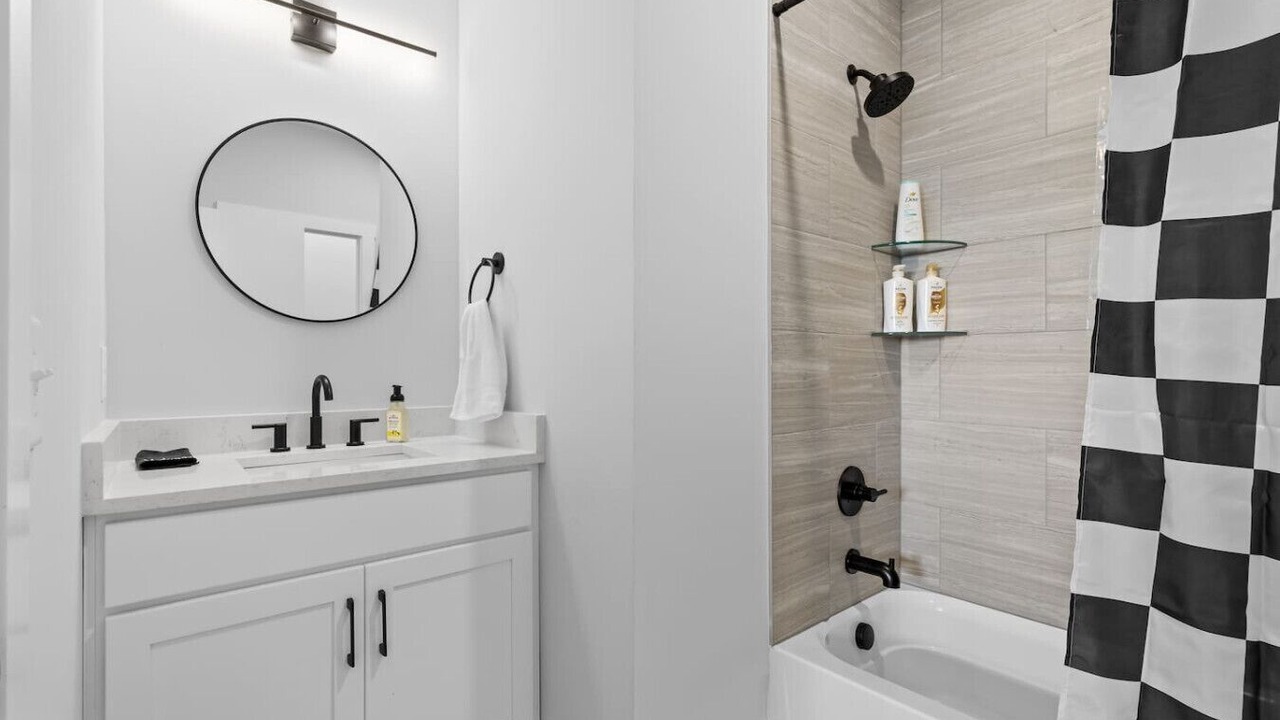 Photo of Bathroom in Talbot's Corner