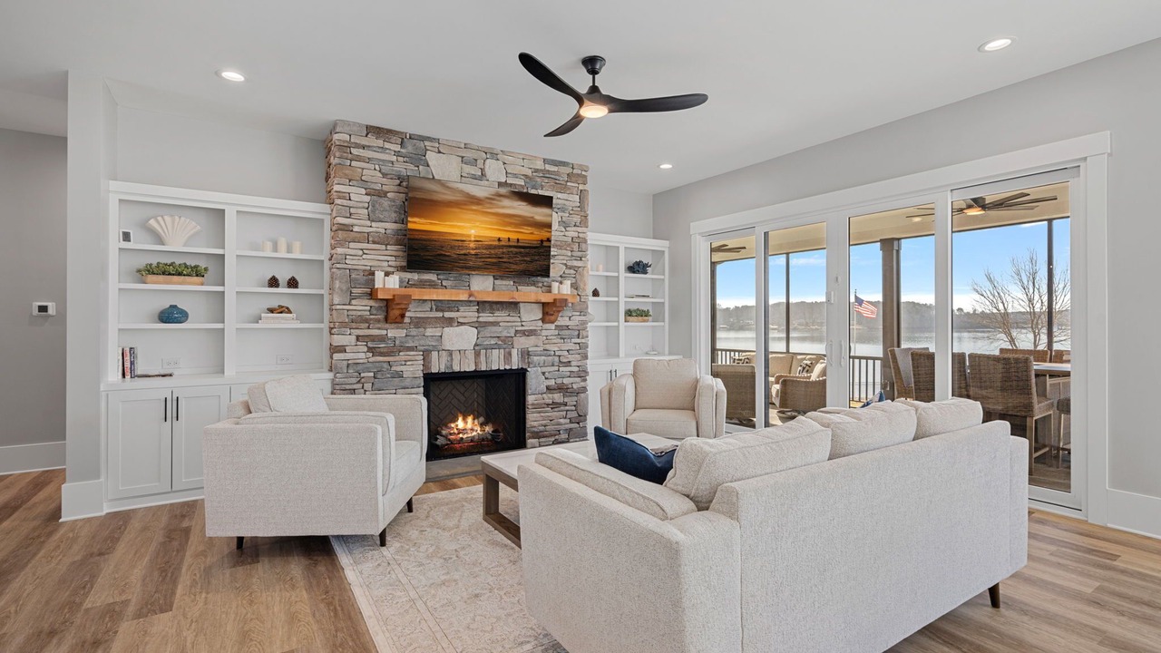 Photo of Livingroom in Lake Norman of Catawba