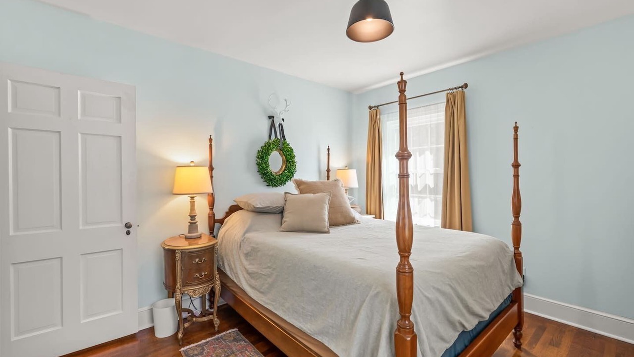 Photo of Bedroom in High Point