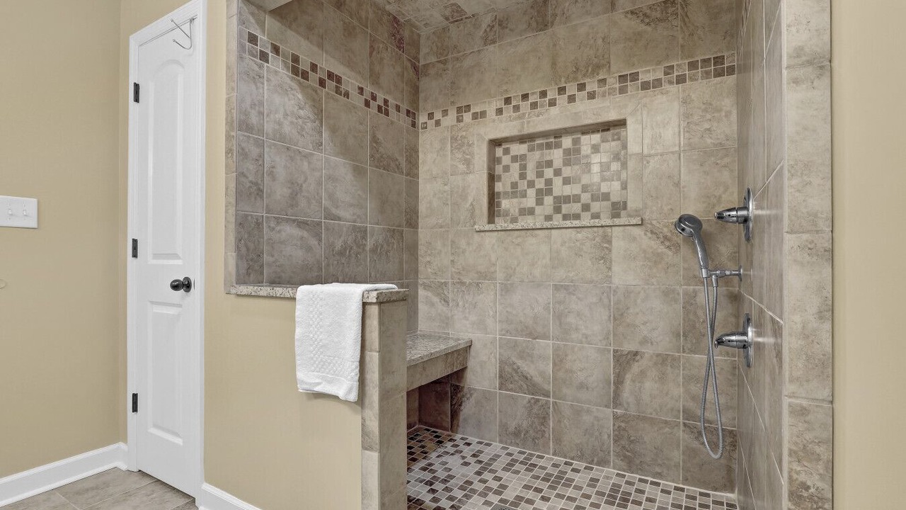 Photo of Bathroom in Hubert
