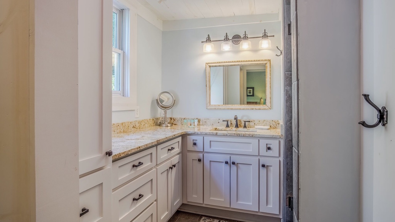 Photo of Bathroom in Cedar Mountain
