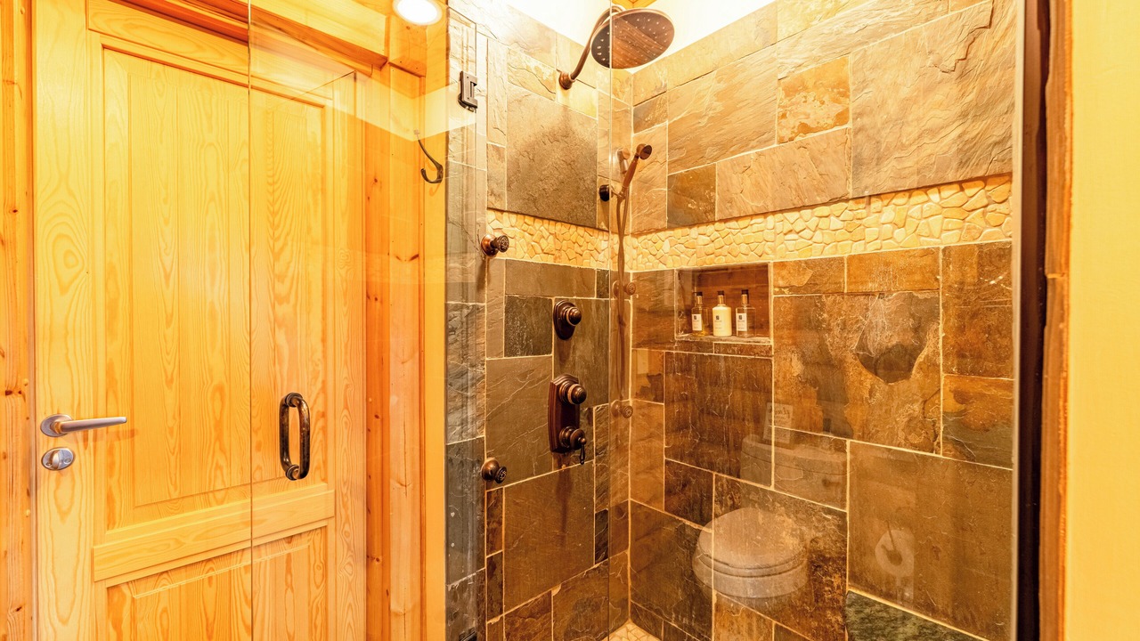 Photo of Bathroom in Glenville
