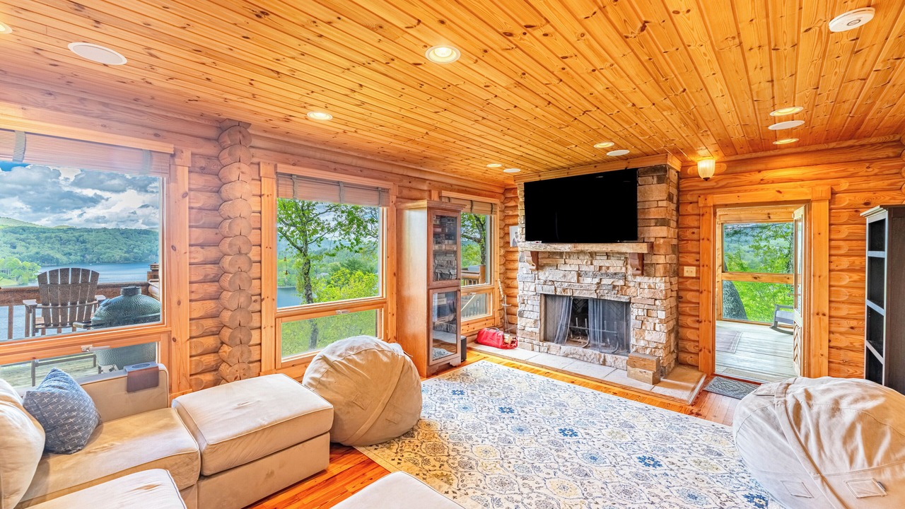 Photo of Livingroom in Glenville