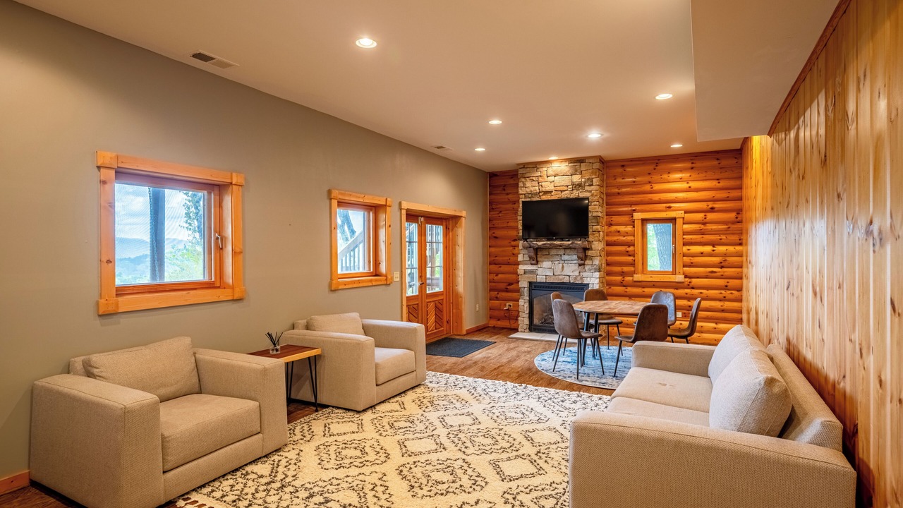 Photo of Livingroom in Glenville