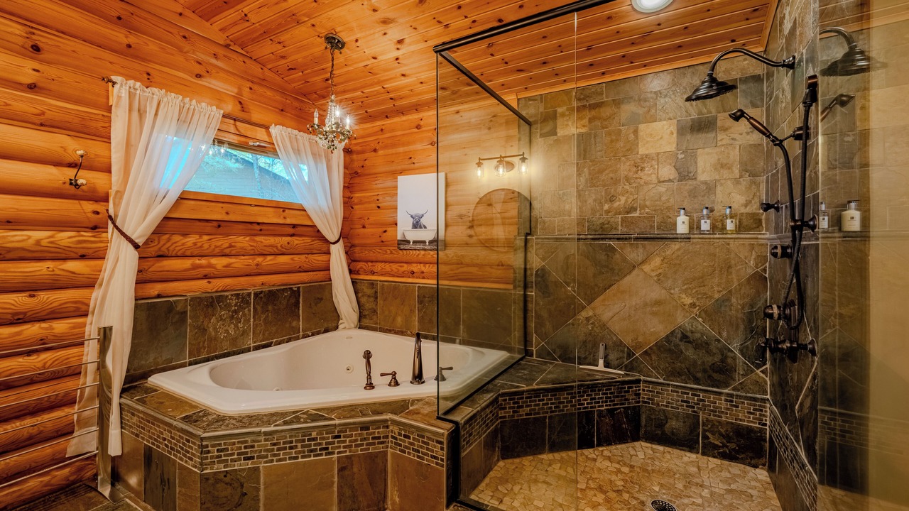 Photo of Bathroom in Glenville
