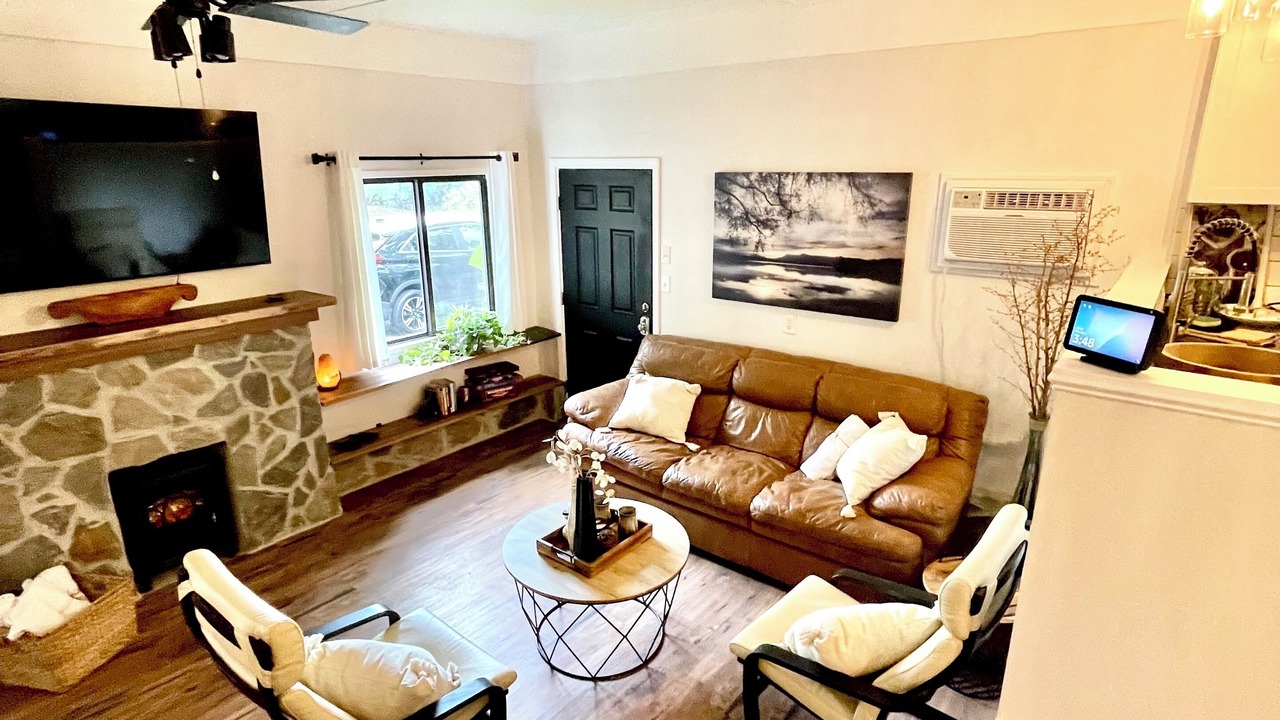 Photo of Livingroom in Westport