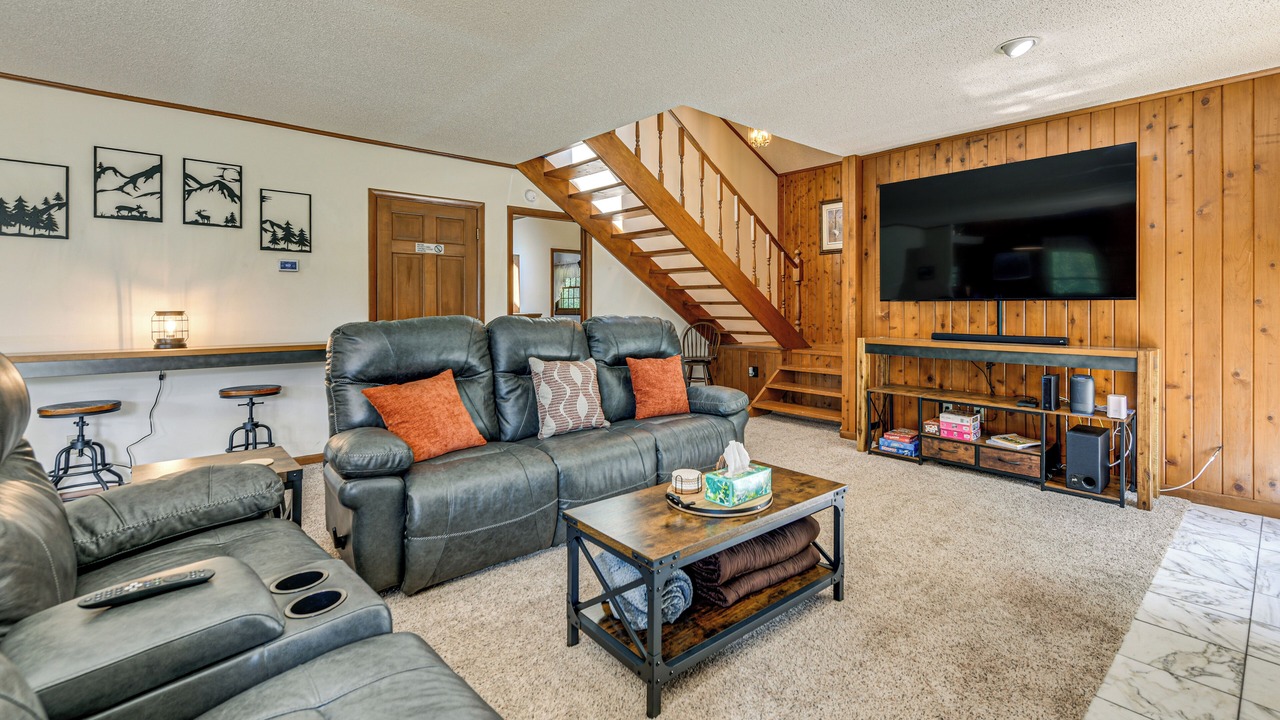 Photo of Livingroom in Valley Creek Run