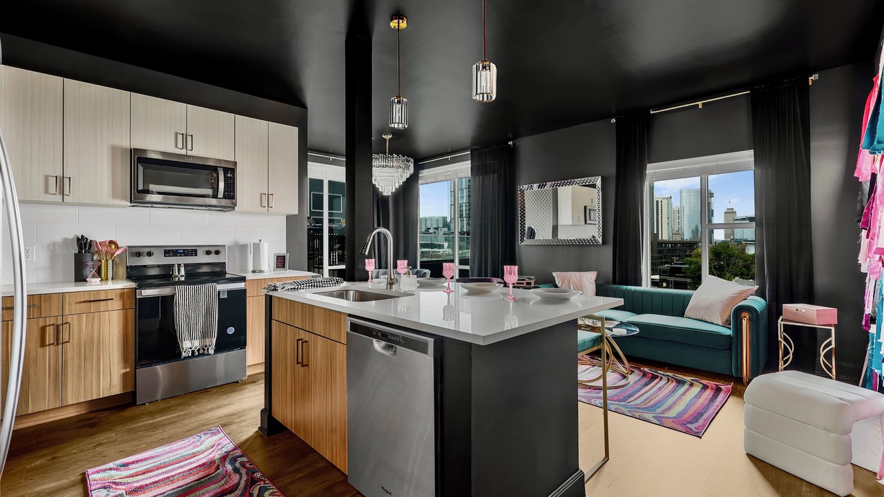 Photo of Kitchen in Eighth Avenue