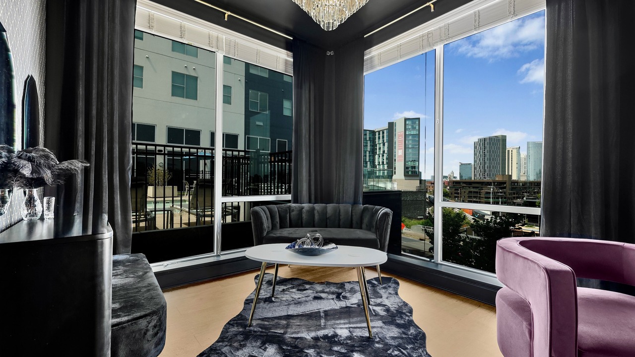 Photo of Livingroom in Eighth Avenue