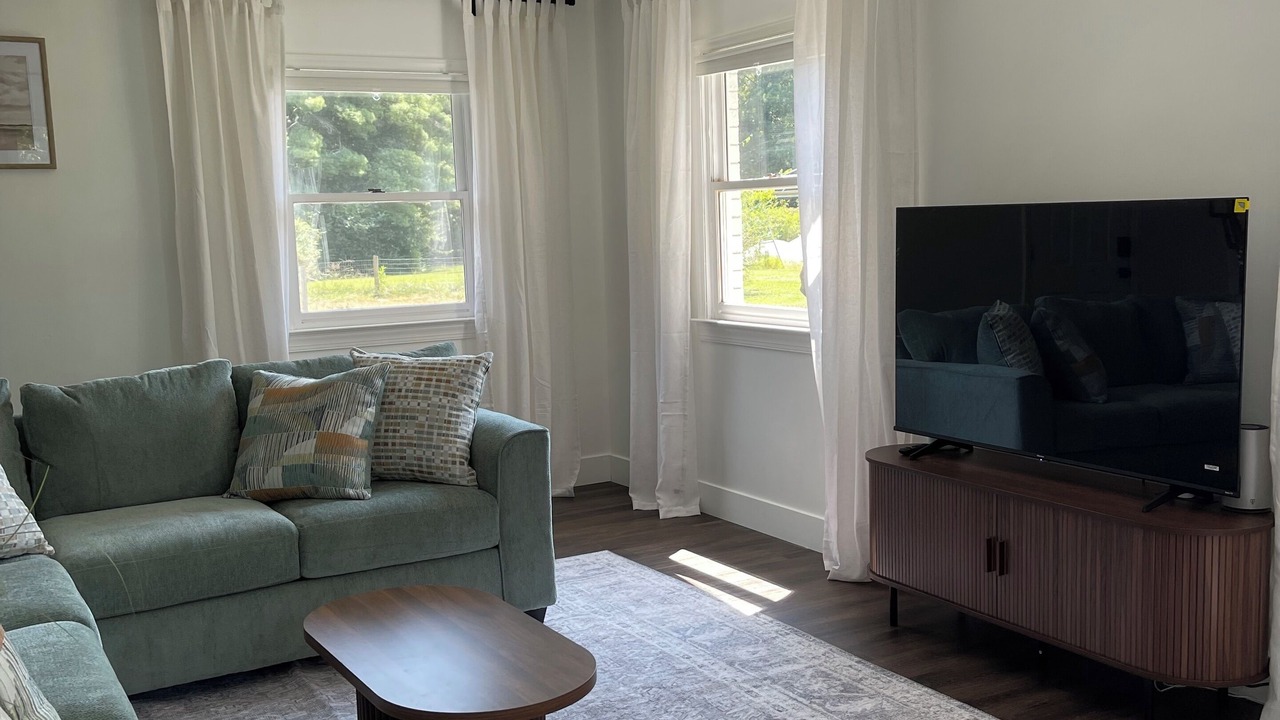Photo of Livingroom in Monroe