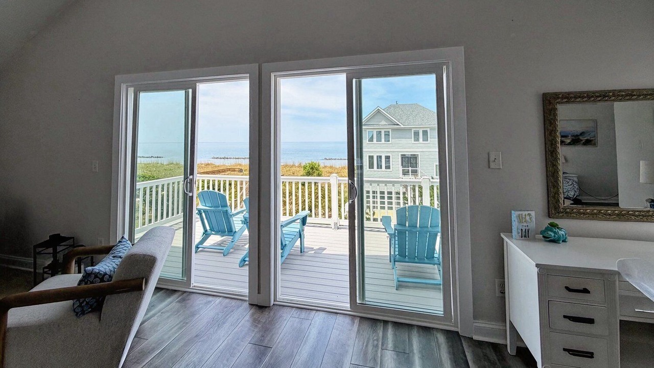 Photo of Livingroom in East Ocean View
