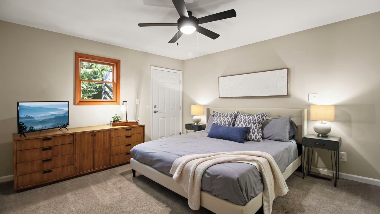 Photo of Bedroom in Charter Hills