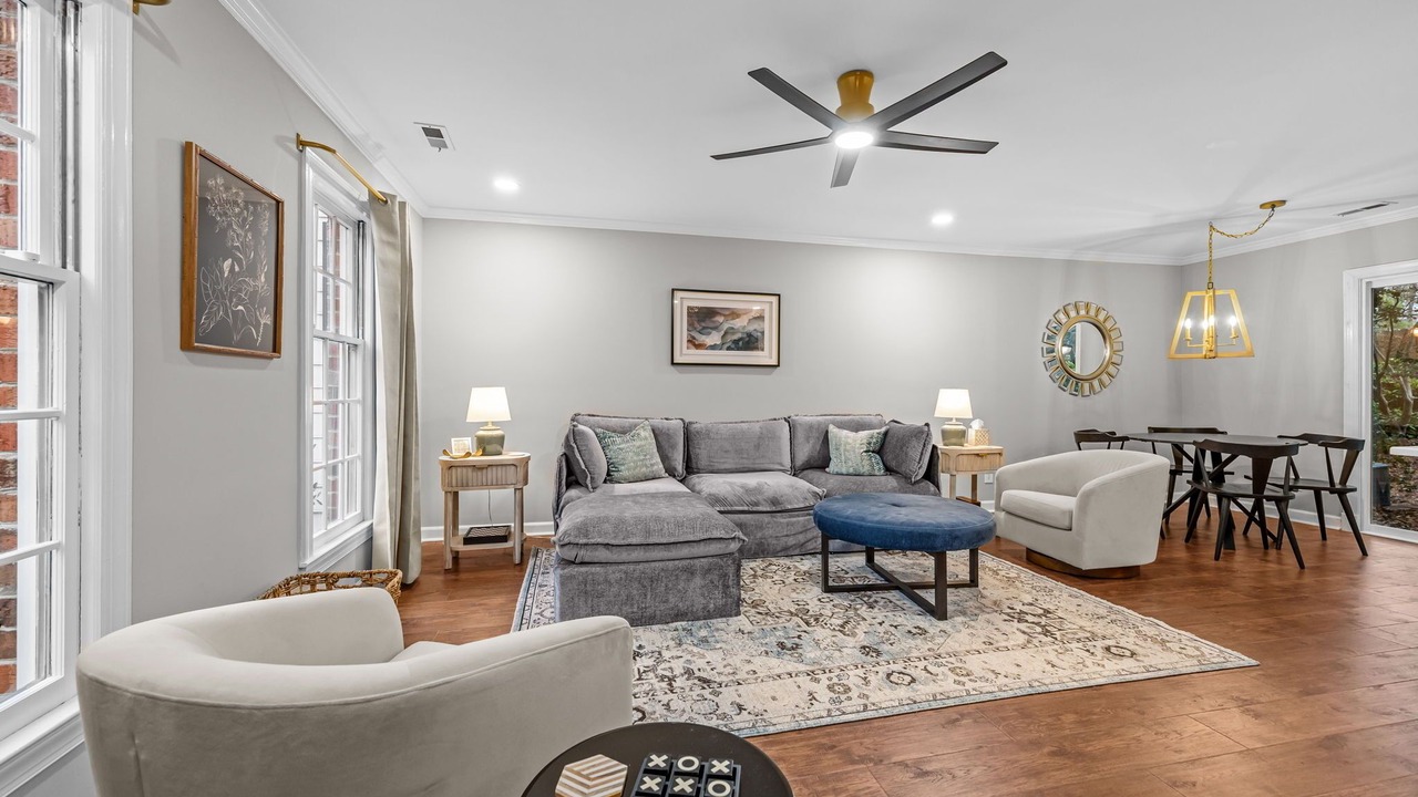 Photo of Livingroom in Southwest Raleigh