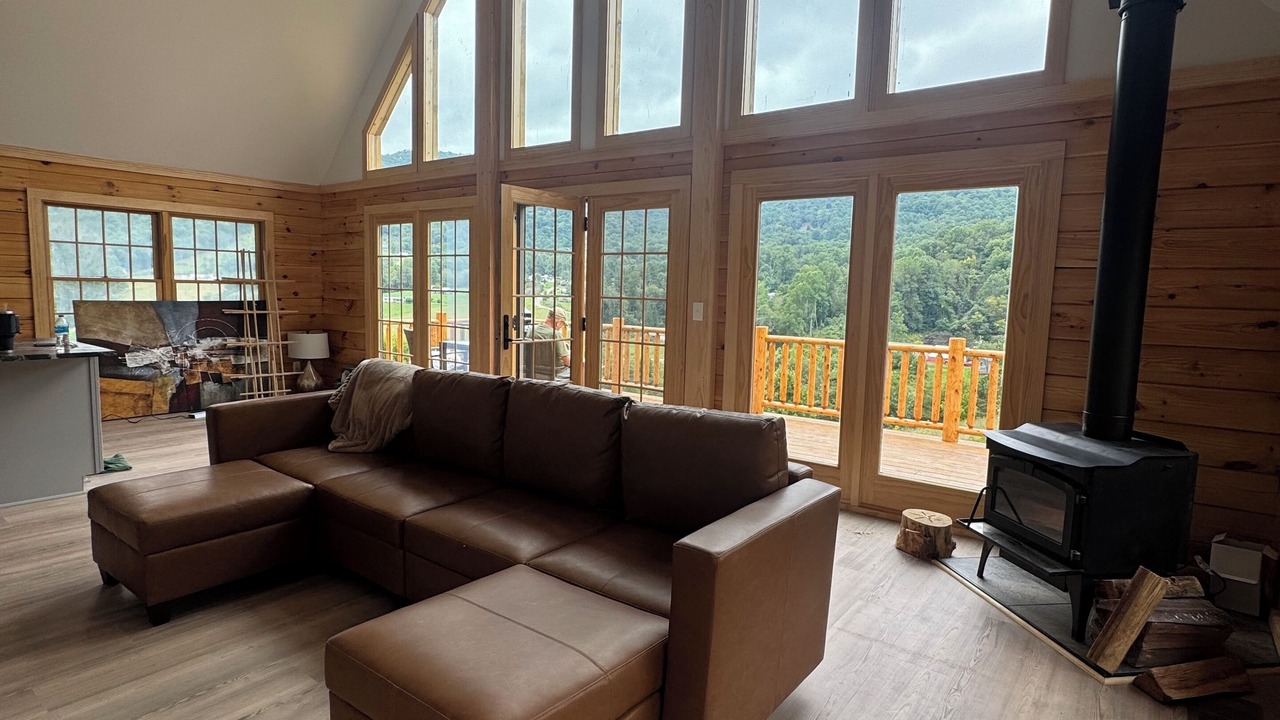 Photo of Livingroom in Canton