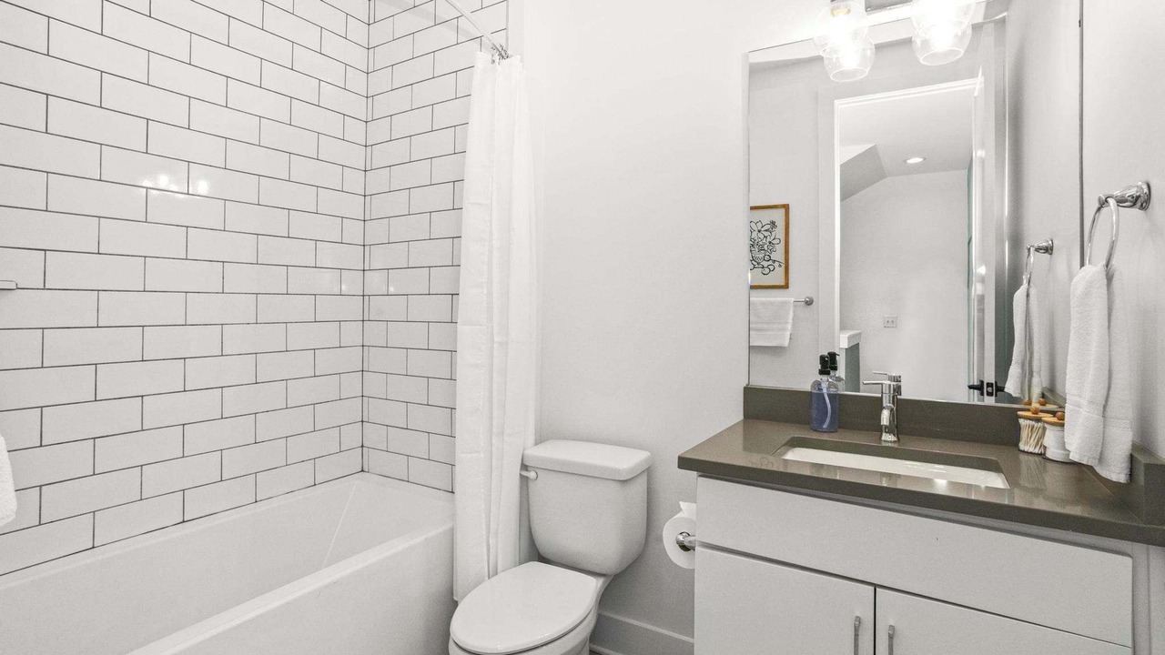 Photo of Bathroom in Eighth Avenue