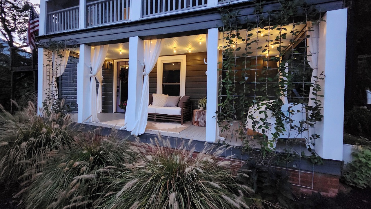 Photo of Patio Balcony in Chimney Rock