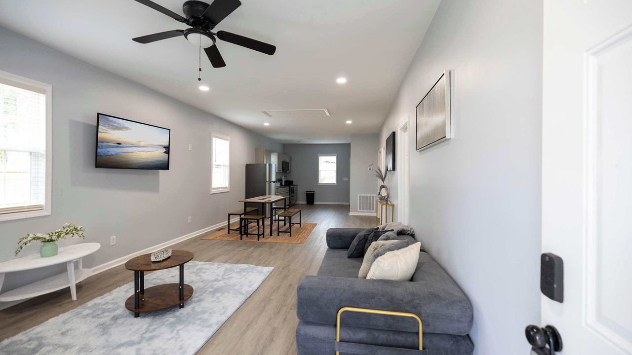 Photo of Livingroom in Burlington