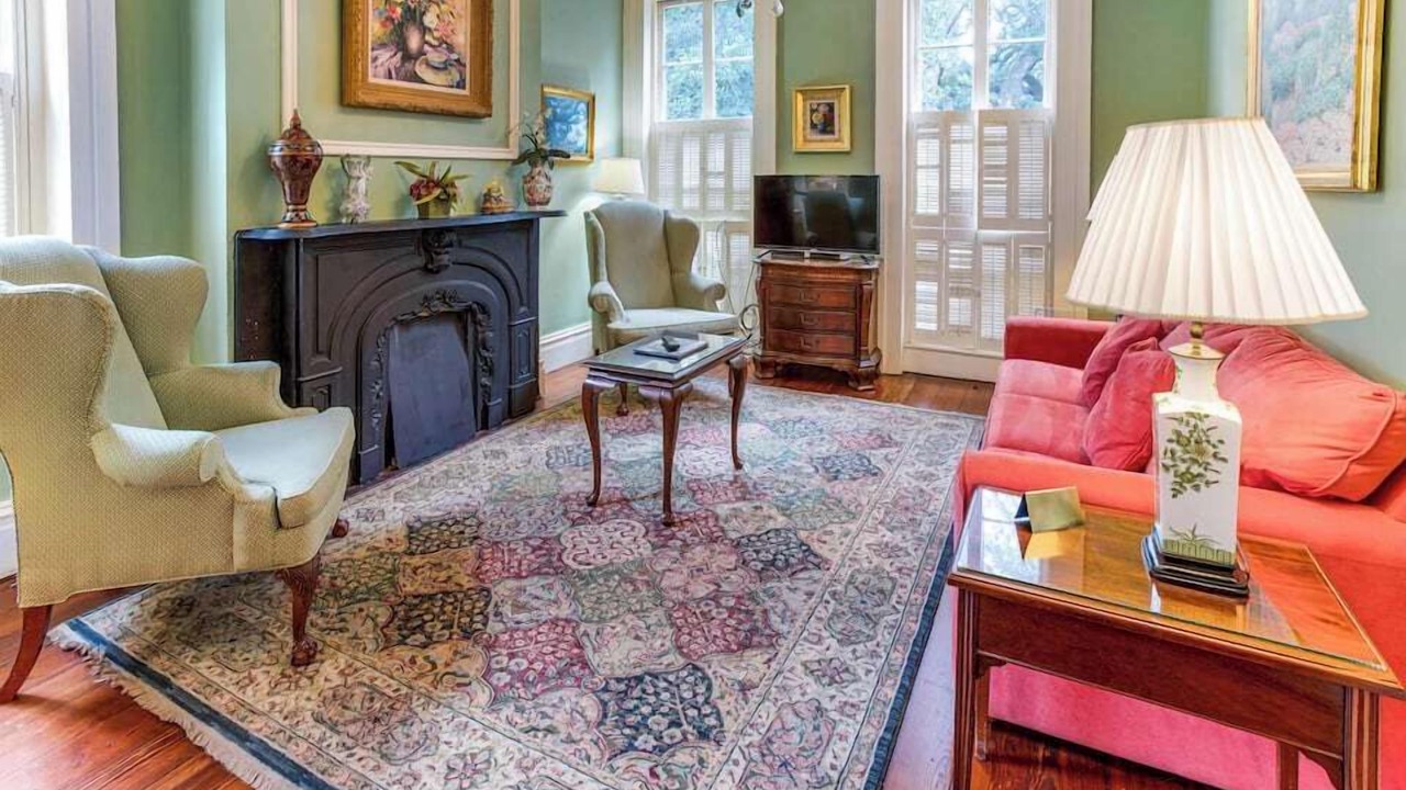 Photo of Livingroom in Old West Broad Neighborhood