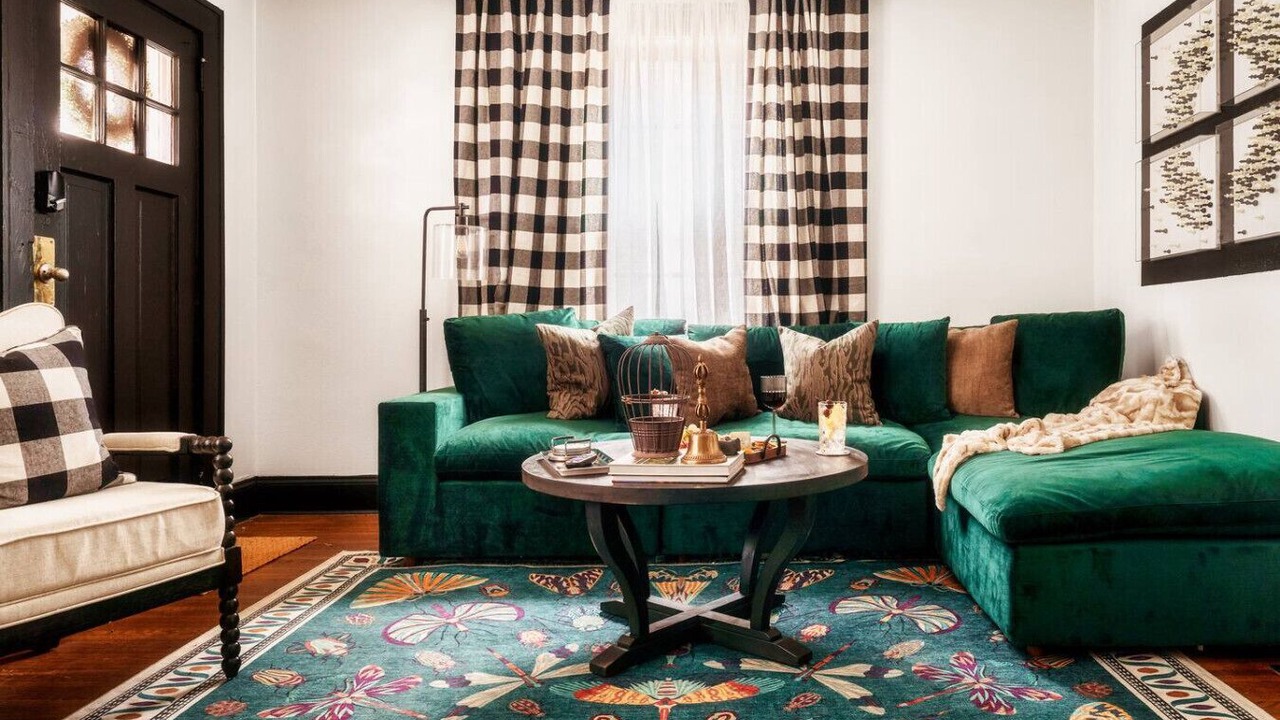 Photo of Livingroom in Wesley Heights